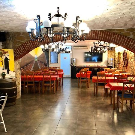 Hostal Univers Calella Exterior foto