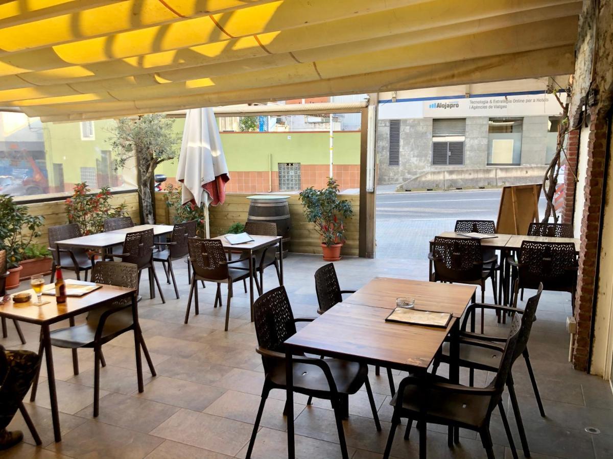 Hostal Univers Calella Exterior foto